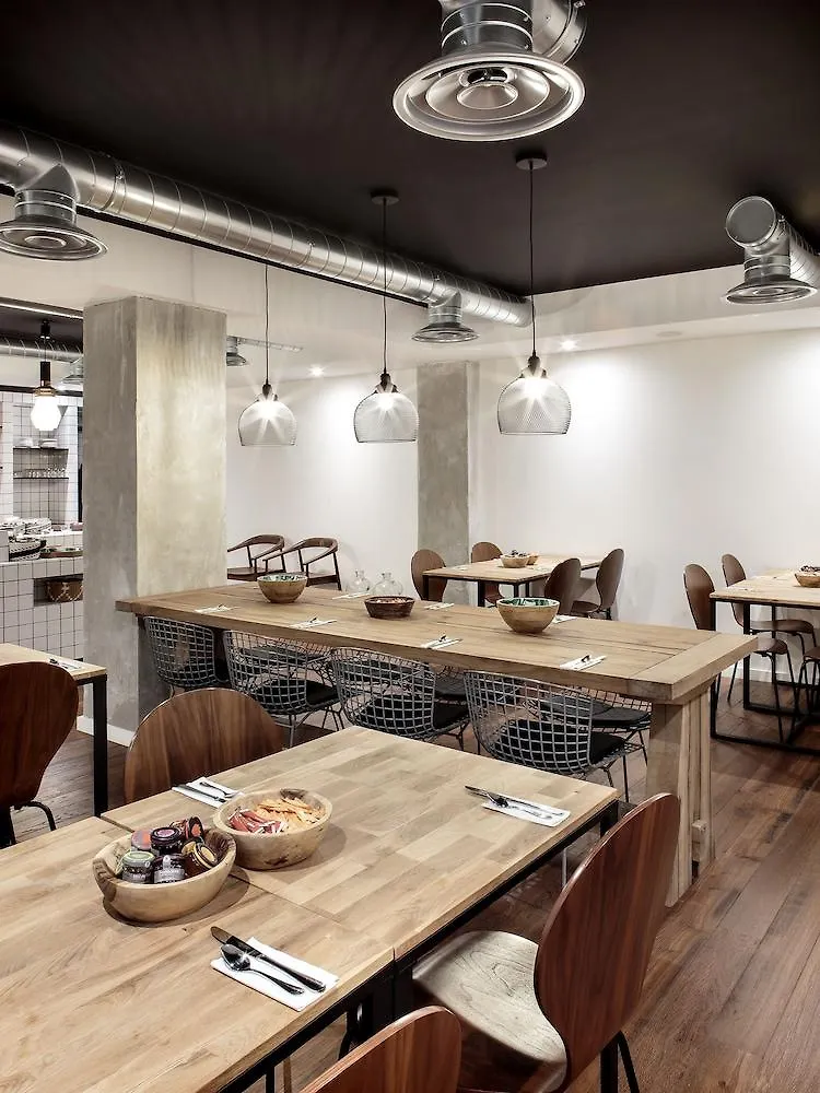 New Hotel Le Voltaire Paris 4*,  Fransa